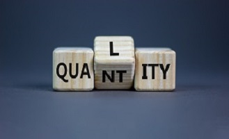 Drei Buchstabenwürfel